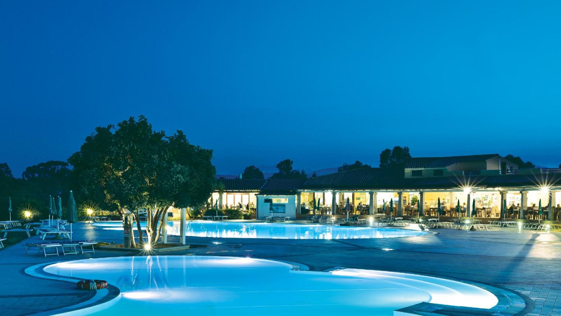 Futura Club Cala Fiorita Hotel Agrustos Exterior photo